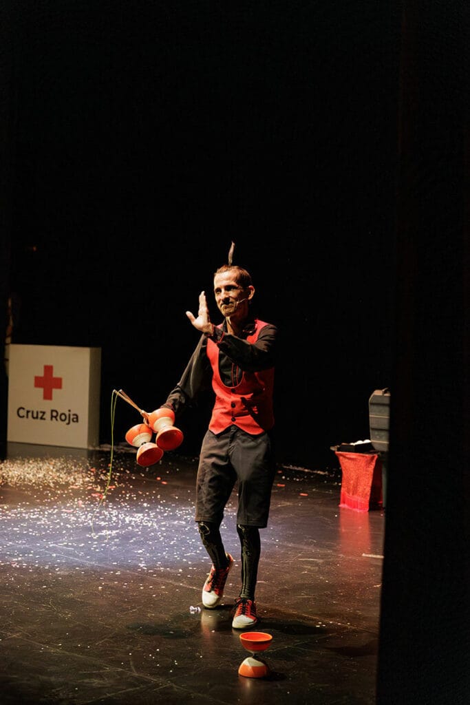 Clausura de la Gala Ultramágica con Manolo Carambolas