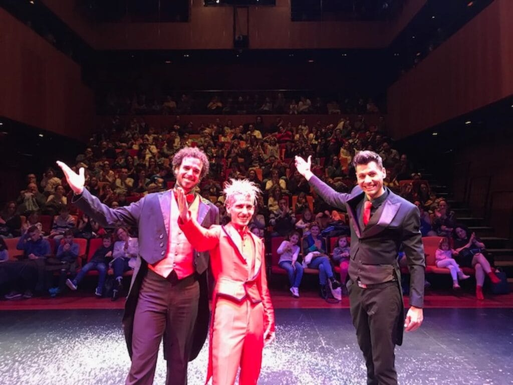 Show de magia y malabares de rebote - Manolo Zamora